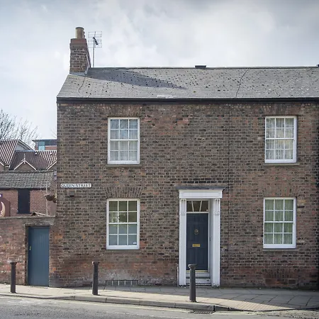 The Tansy House On Queen Street *