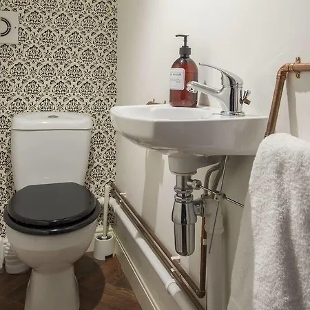 The Tansy House On Queen Street *