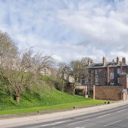The Tansy House On Queen Street *