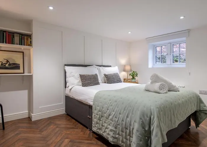 The Tansy House On Queen Street *