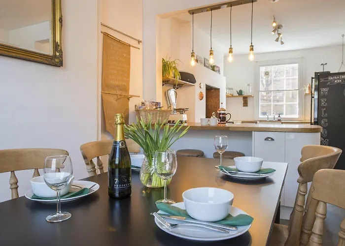 The Tansy House On Queen Street