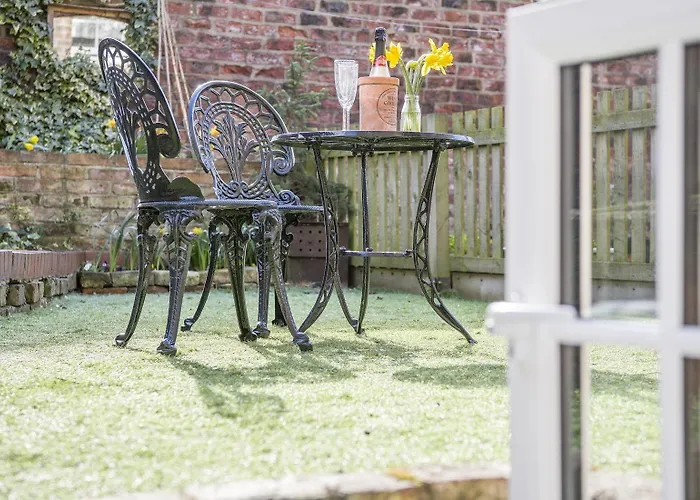 The Tansy House On Queen Street 別荘