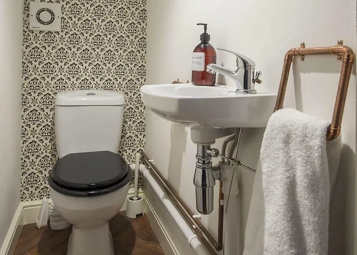 The Tansy House On Queen Street *